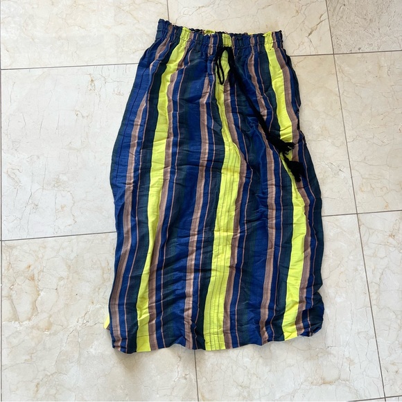 A Piece Apart 2 Piece Striped Set (Bandeau and Skirt) Sz Medium - Picture 8 of 8